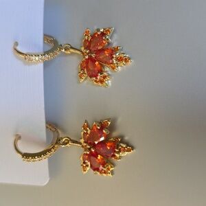 Mapleleaf Bling Earrings  Colorful Fall Autumn GEM MAPLELEAF EARRINGS